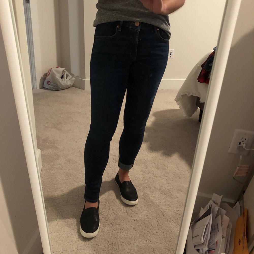 LOFT Curvy 2 (26) Skinny Crop in Indigo